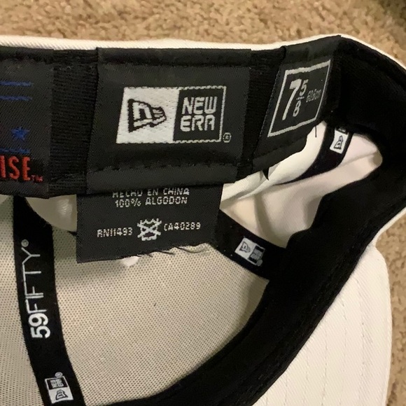 NWOT Milwaukee Brewers Hat 7 5/8 New Era - Picture 5 of 5